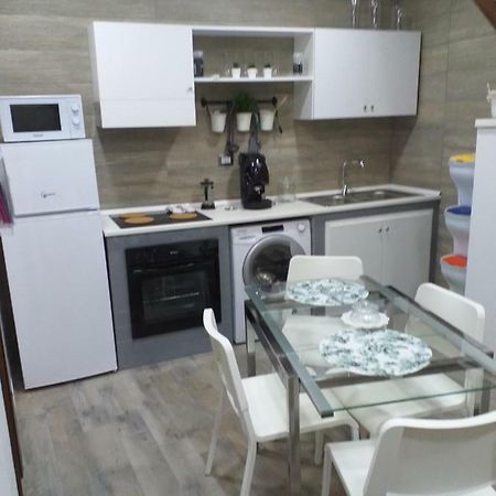 Апартаменты Sasy Jr House Via San Mattia 72 Неаполь Экстерьер фото