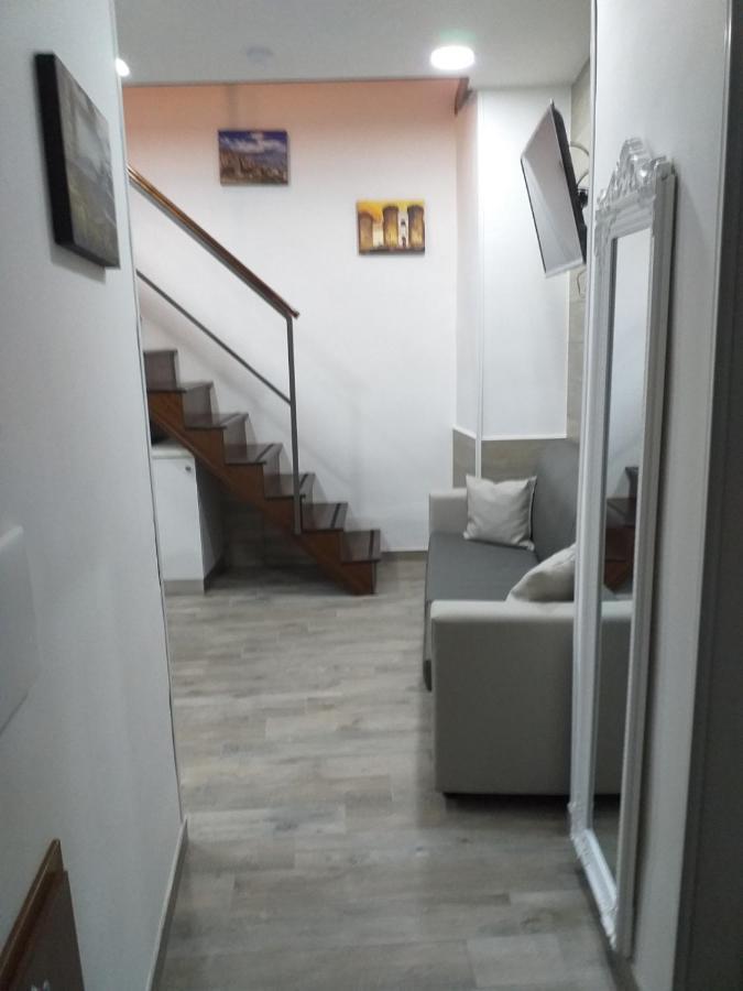 Апартаменты Sasy Jr House Via San Mattia 72 Неаполь Экстерьер фото